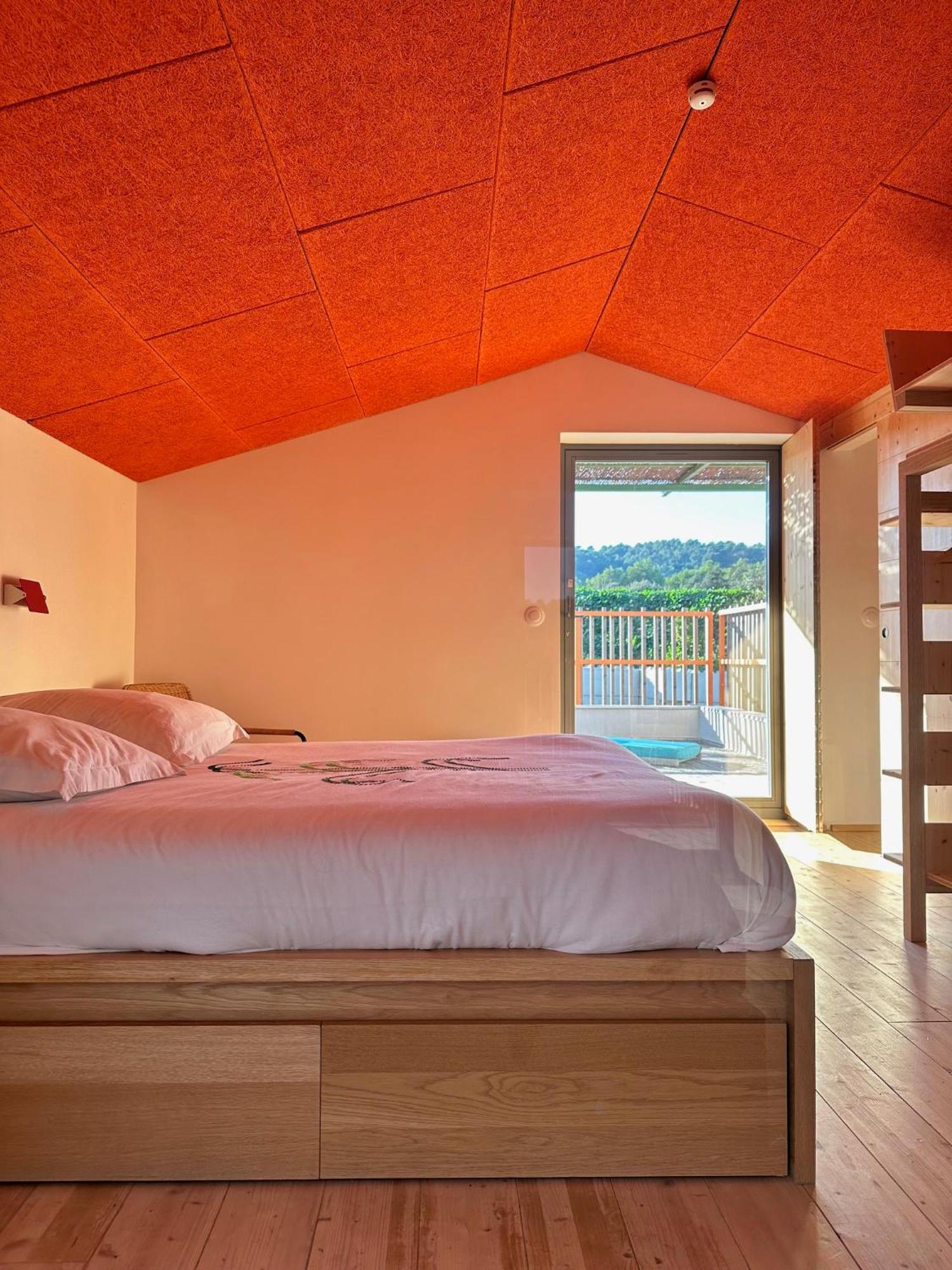 Villelaure Domaine La Ferme Hi Bride Bed & Breakfast エクステリア 写真